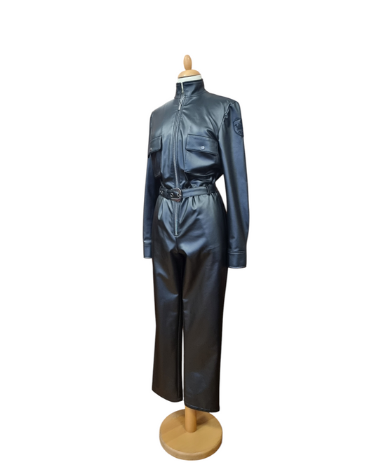 Kombinezon iz umetnega usnja